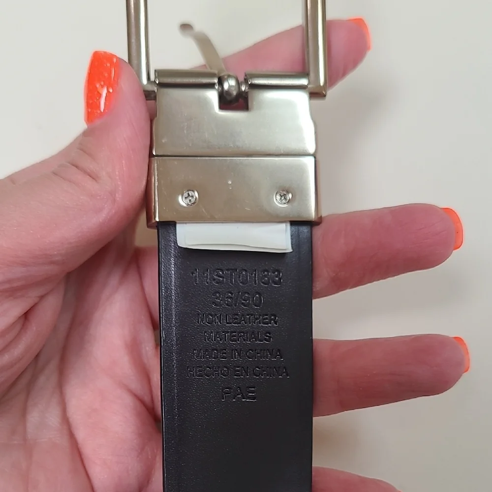 Elegant Black Leather Belt